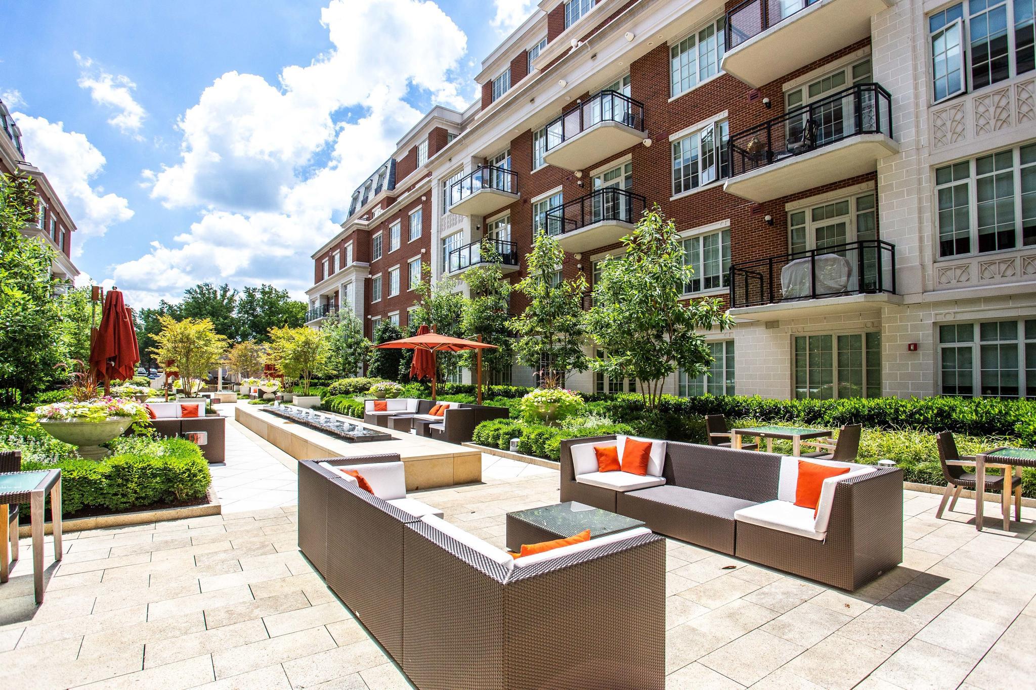 6900 Fleetwood Road, Unit 318 McLean, VA 22101 - Photo 52 of 63 Exterior