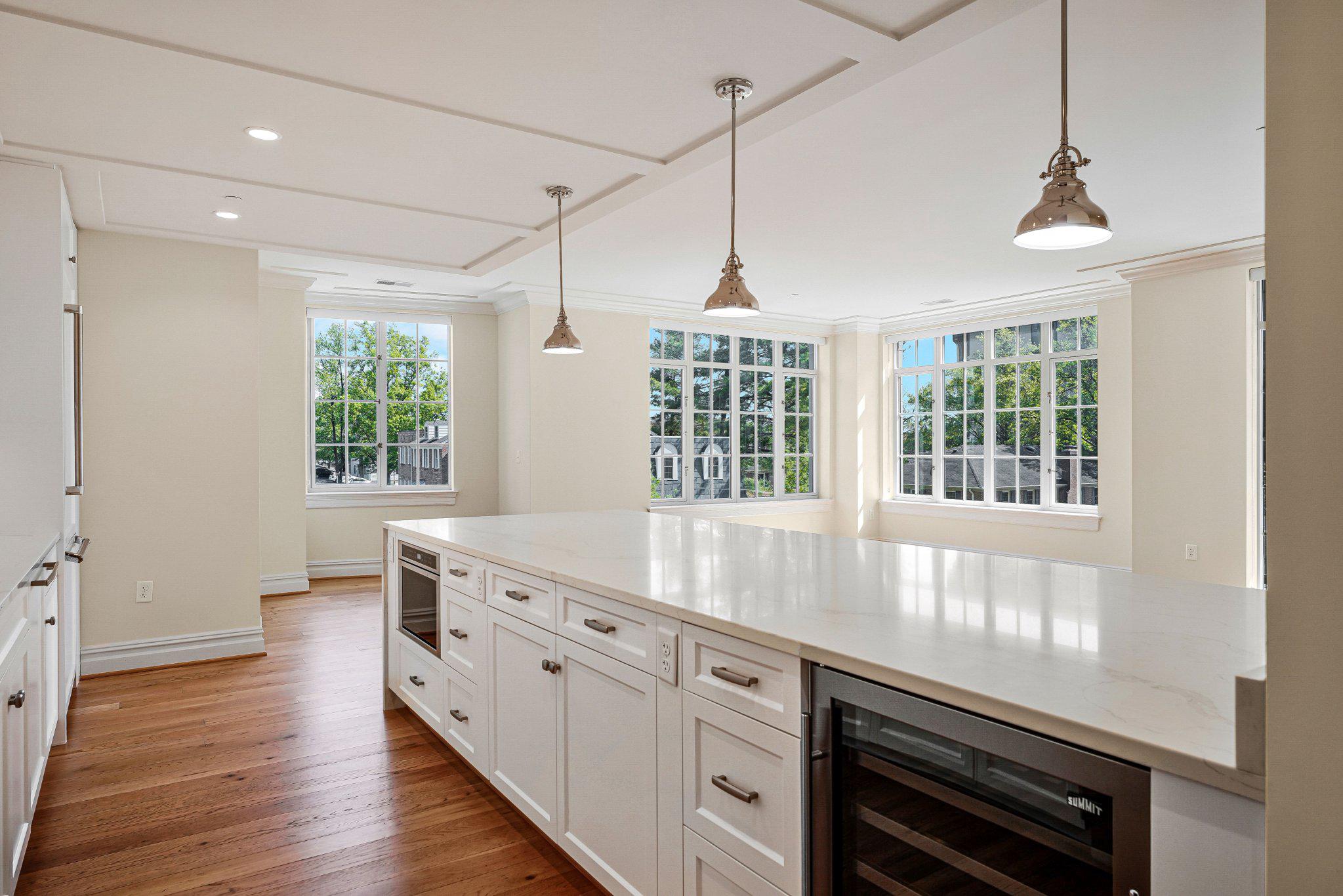 6900 Fleetwood Road, Unit 318 McLean, VA 22101 - Photo 6 of 58 Kitchen