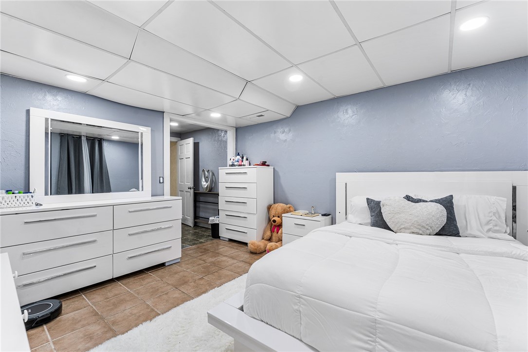 1605 Main Street West Warwick, RI 02893 - Photo 25 of 34