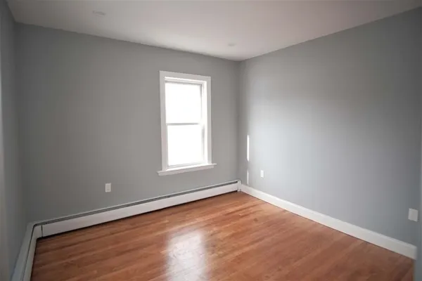 $3,000 | 211 Jefferson Avenue, Unit 1, Salem, MA 01970