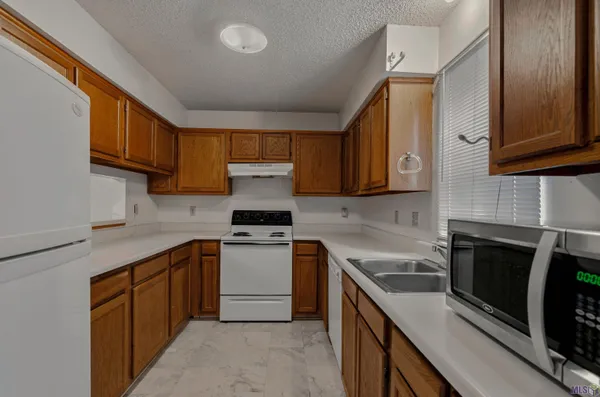 $85,000 | 155 Marilyn Drive, Unit 42D, Baton Rouge, LA 70815