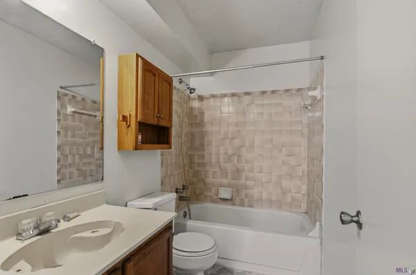 $85,000 | 155 Marilyn Drive, Unit 42D, Baton Rouge, LA 70815