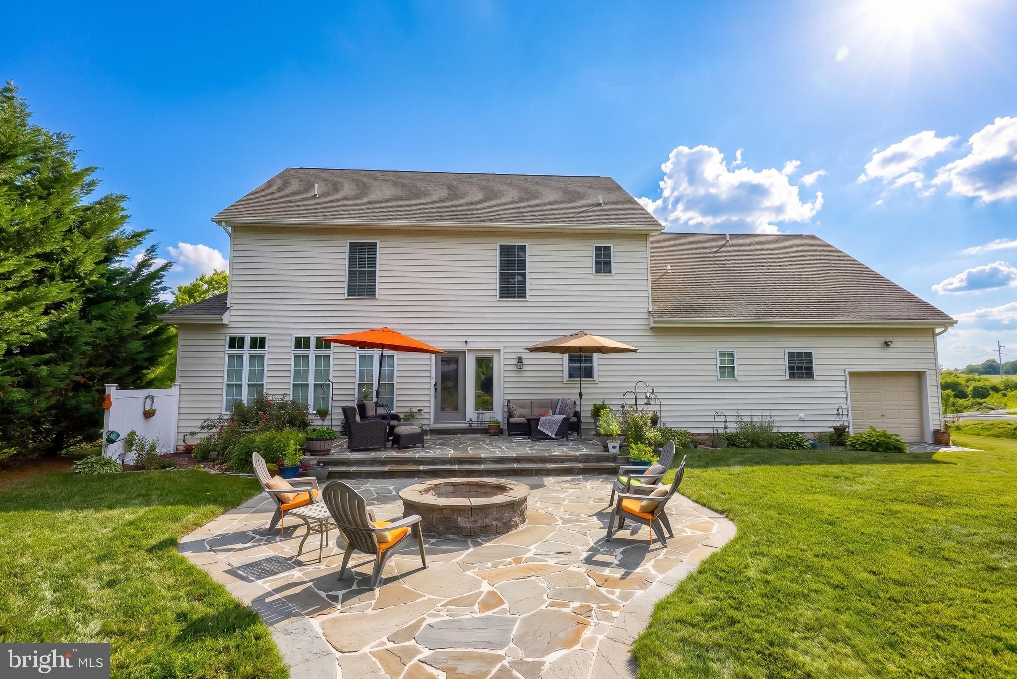 520 Duquesne Road York, PA 17402 - Photo 2 of 62