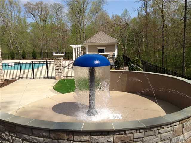5001 Fanyon Way Raleigh, NC 27612 - Photo 4 of 5 community splash play area