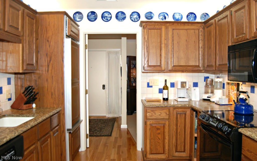 571 Hampton Ridge Drive Akron, OH 44313 - Photo 10 of 22 Gallery Image 10