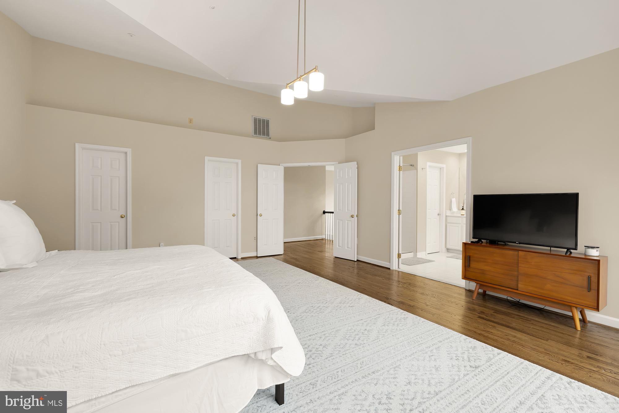 11414 Cedar Ridge Drive Potomac, MD 20854 - Photo 30 of 55 Gallery Image 30