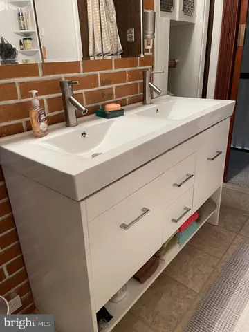 $2,500 | 5740 Wyndale Avenue, Philadelphia, PA 19131