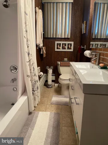 $2,500 | 5740 Wyndale Avenue, Philadelphia, PA 19131