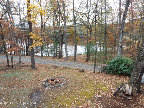 $285,000 | 141 Panorama Trail, Dingmans Ferry, PA 18328
