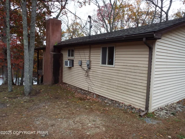 $285,000 | 141 Panorama Trail, Dingmans Ferry, PA 18328