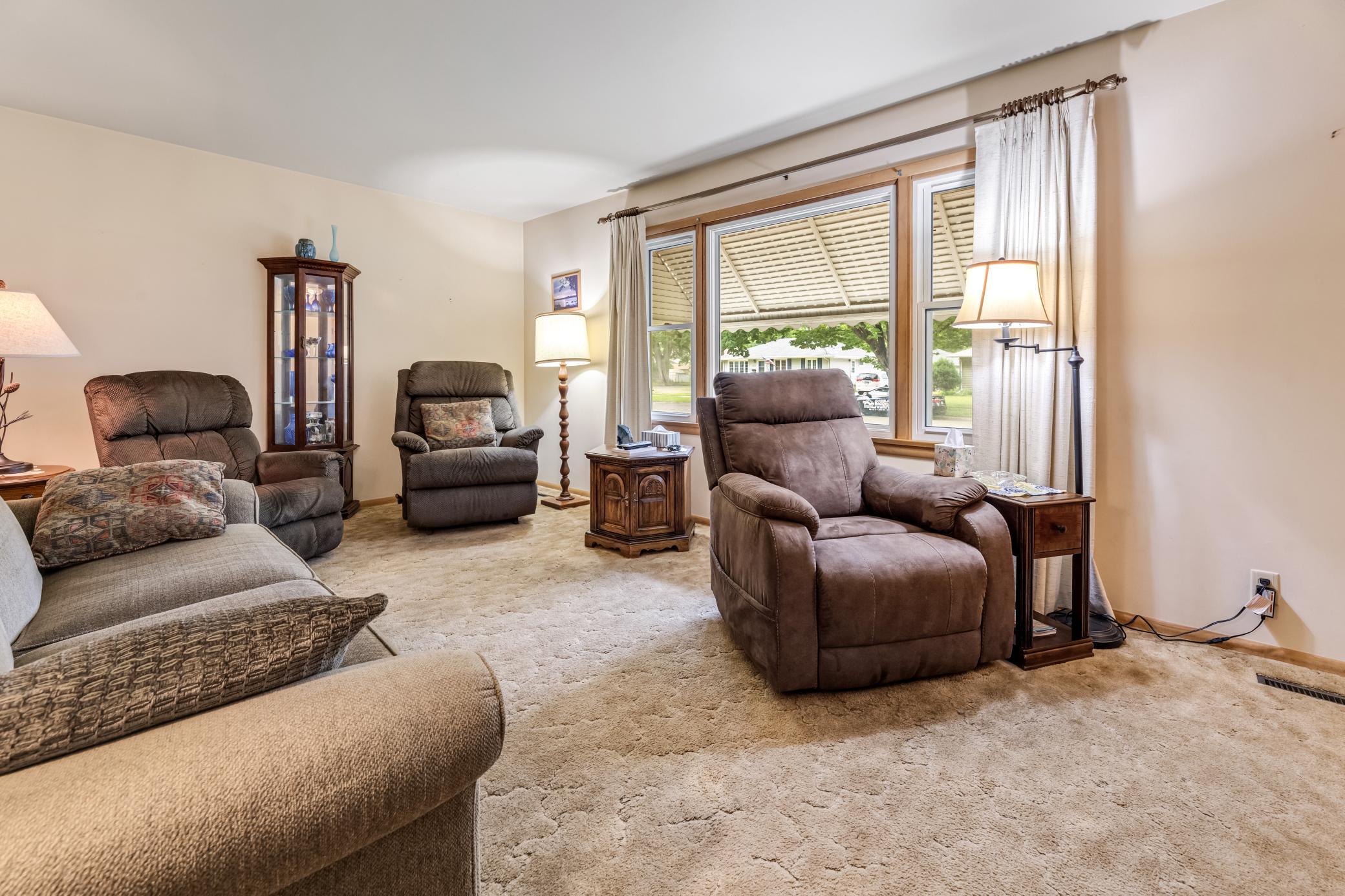 1402 6th Street Northwest Austin, MN 55912 - Photo 5 of 31