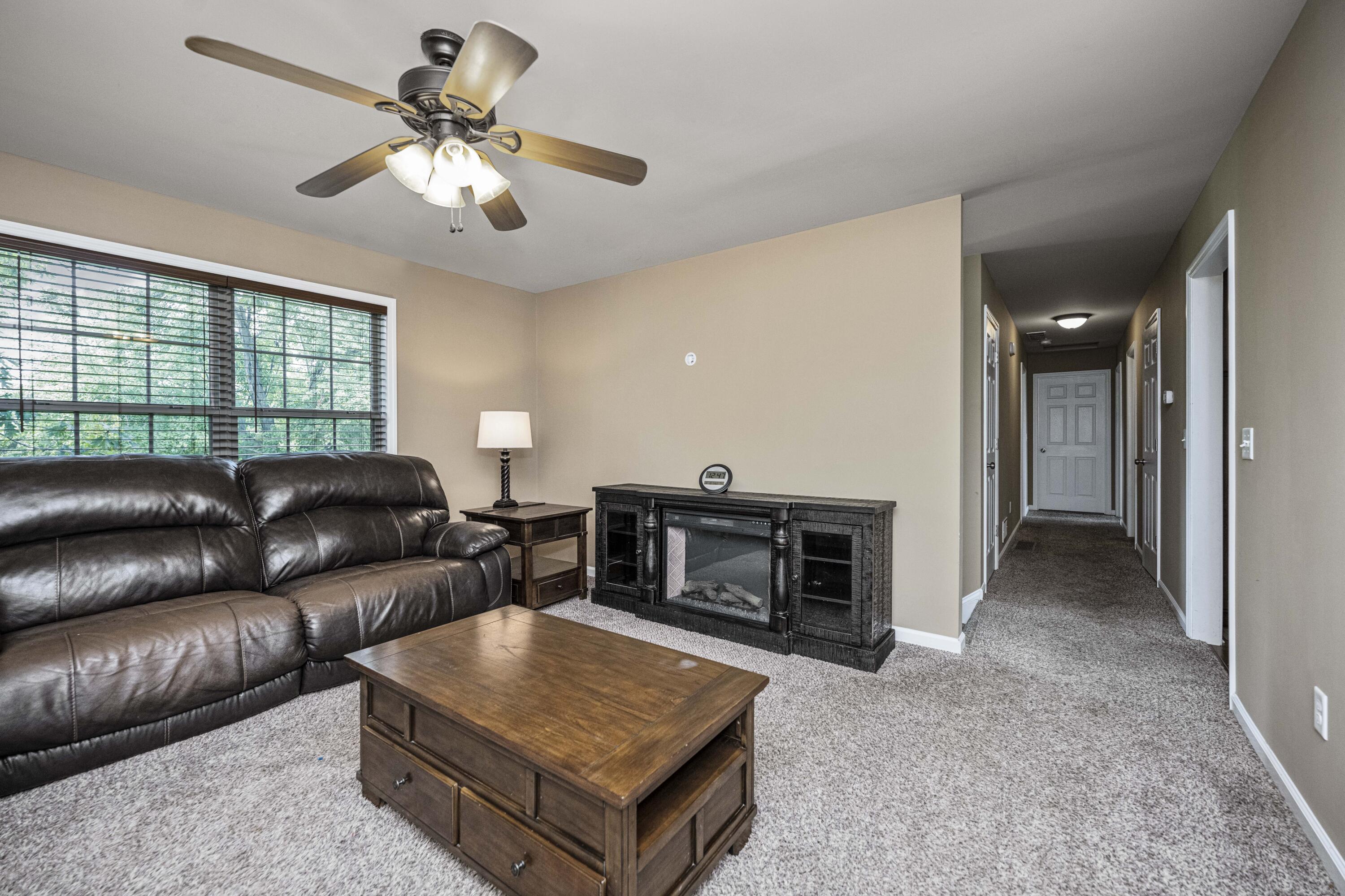 6 Old Wallaceton Road Berea, KY 40403 - Photo 4 of 30 20240808-6-Old-Wallaceton-Rd-tem-008