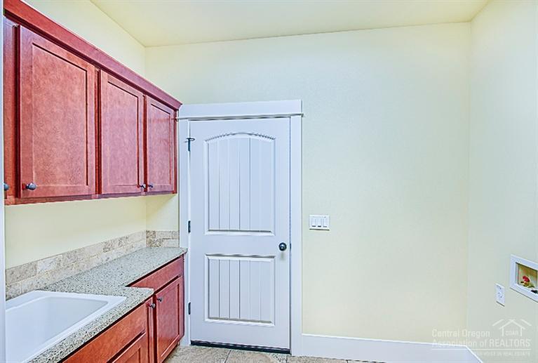 19183 Kiowa Road Bend, OR 97702 - Photo 15 of 22 Additional Photo