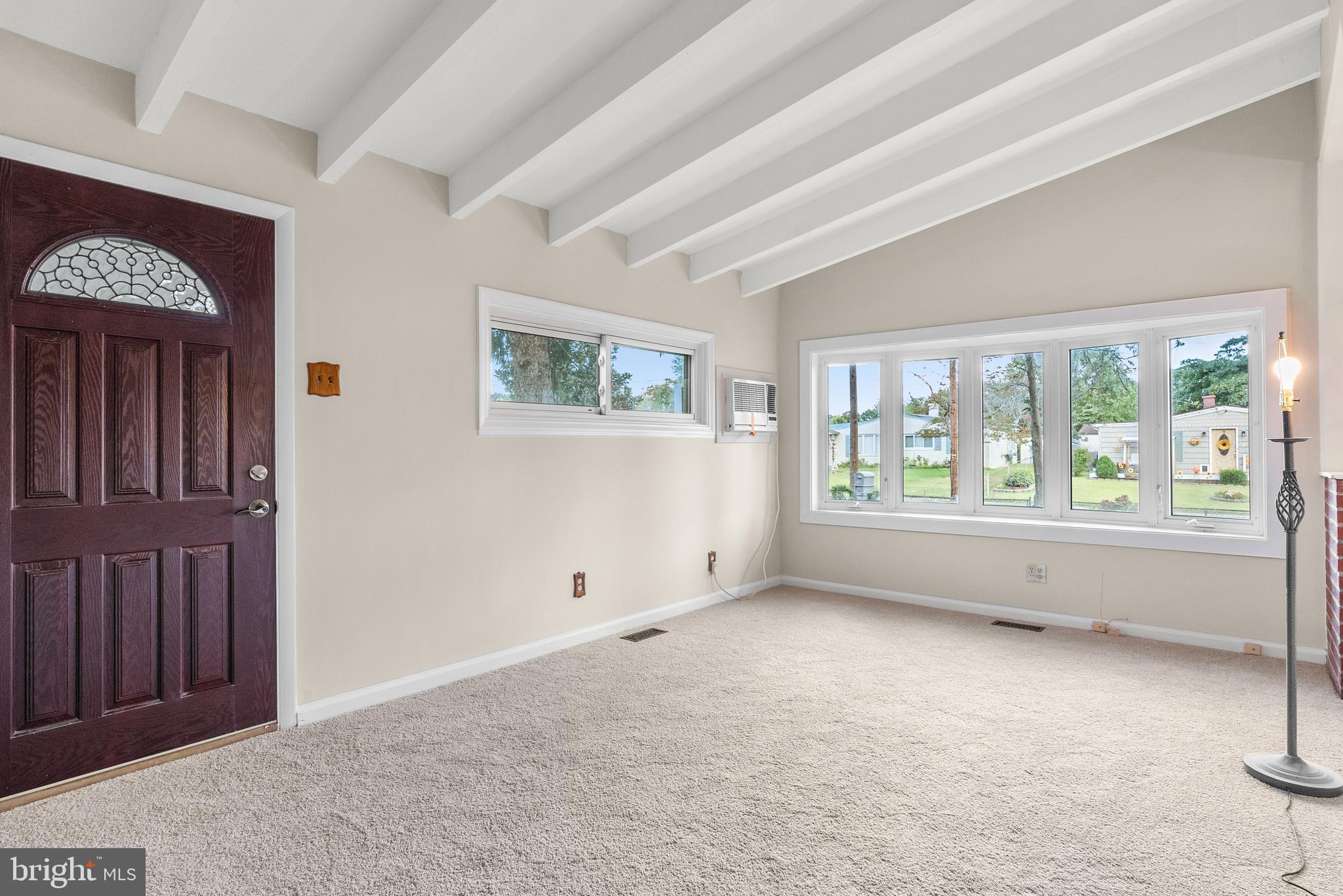 223 Ruth Avenue Maple Shade, NJ 08052 - Photo 4 of 15 Living Room