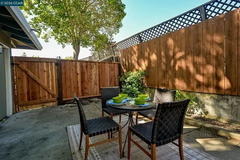 $915,000 | 7556 Silvertree Lane, Dublin, CA 94568