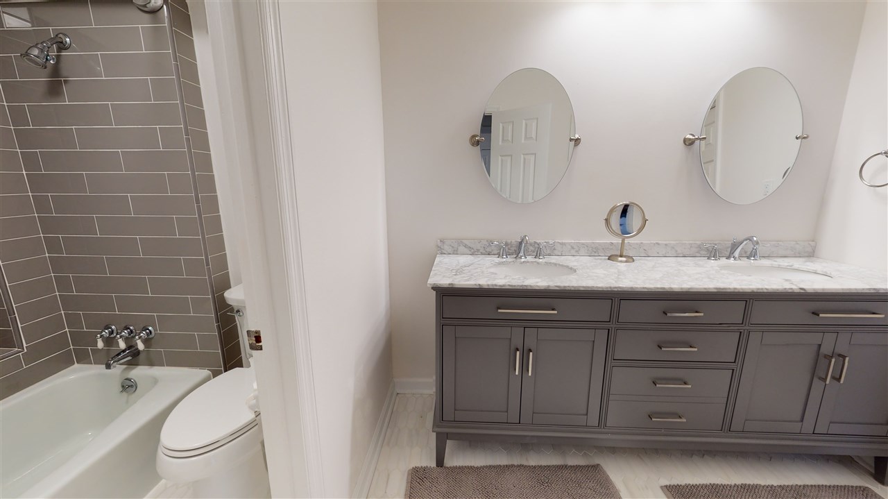 1930 Kirby Road Memphis, TN 38119 - Photo 17 of 25 Gallery Image 17