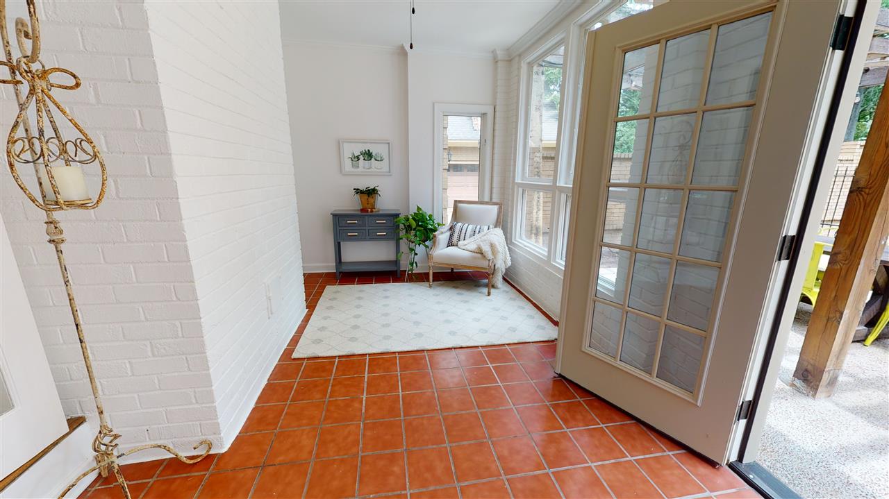 1930 Kirby Road Memphis, TN 38119 - Photo 10 of 25 Gallery Image 10