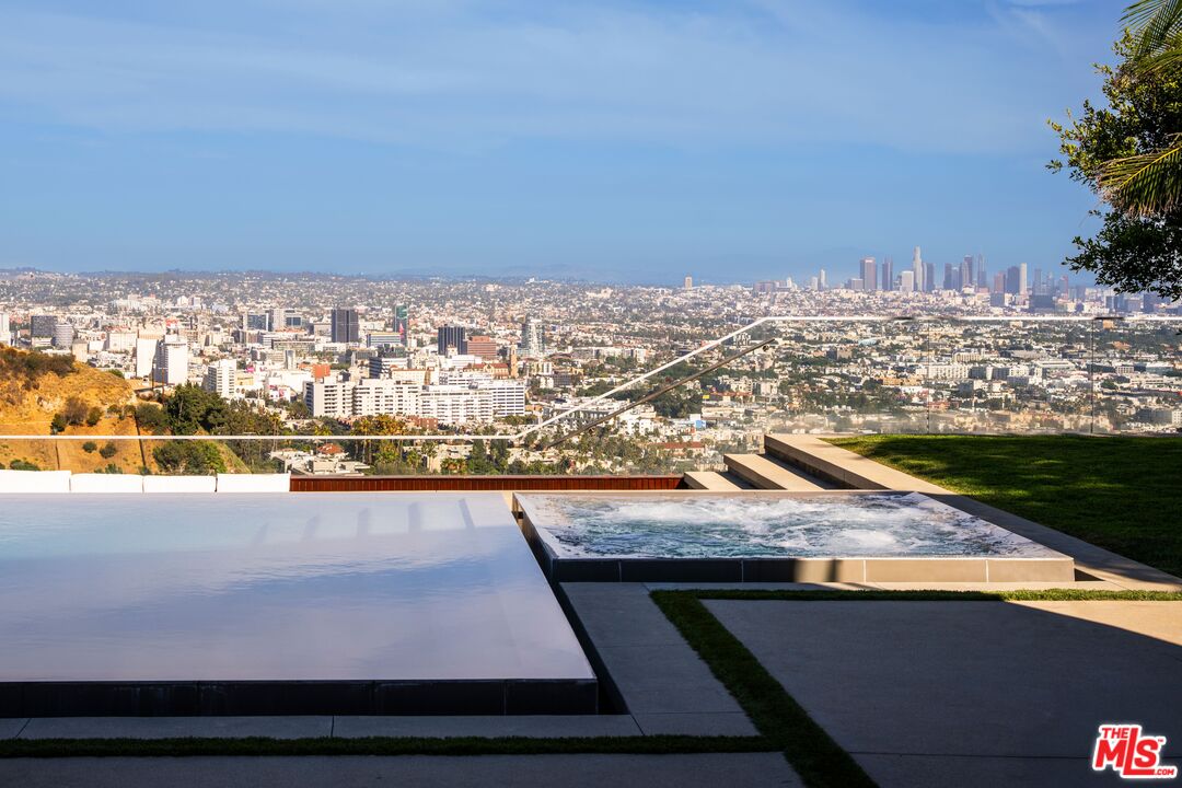 2008 Hercules Drive Los Angeles, CA 90046 - Photo 32 of 36 a view of a city