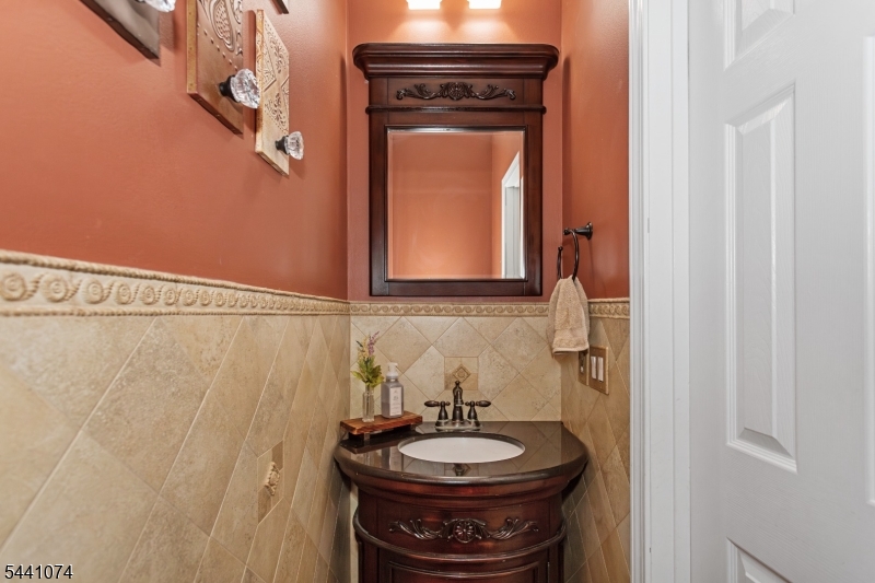 16 Horace Road Oak Ridge, NJ 07438 - Photo 19 of 45