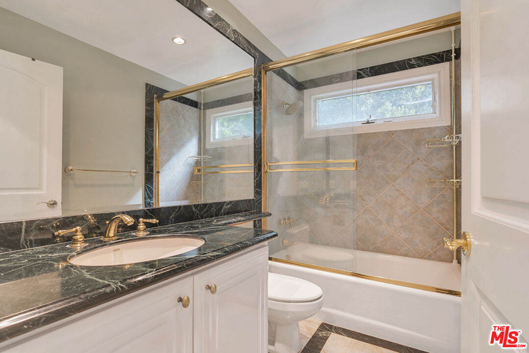 10557 Rocca Place Los Angeles, CA 90077 - Photo 38 of 52