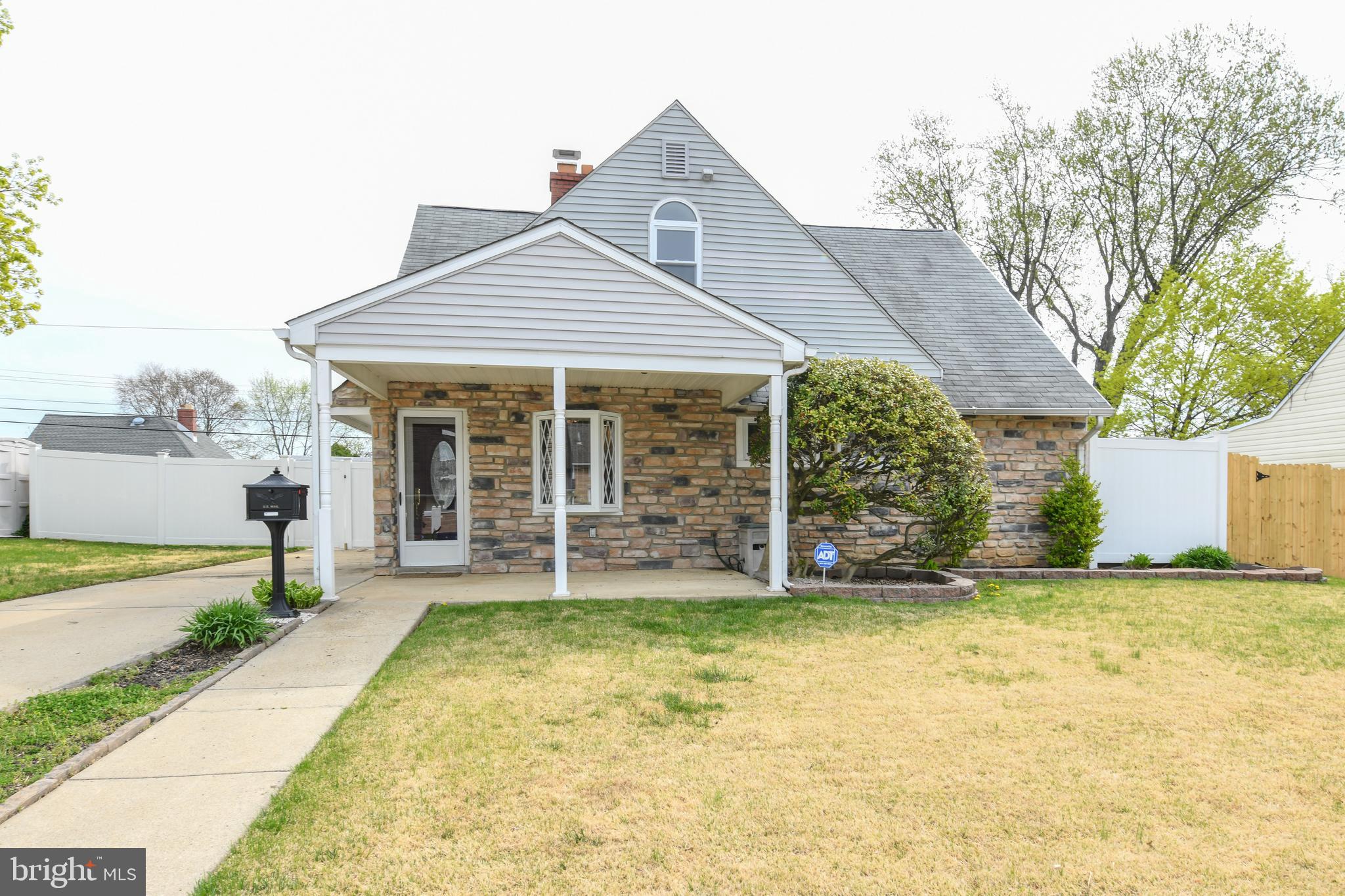 9225 Treaty Road Philadelphia, PA 19114 - Photo 1 of 66 Gallery Image 1