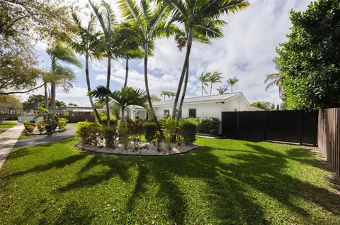 $1,300,000 | 17520 Southwest 89th Avenue, Palmetto Bay, FL 33157