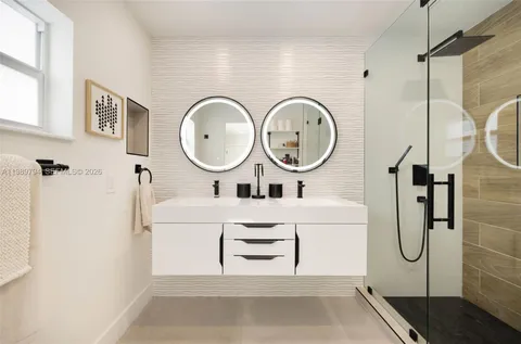 $1,300,000 | 17520 Southwest 89th Avenue, Palmetto Bay, FL 33157