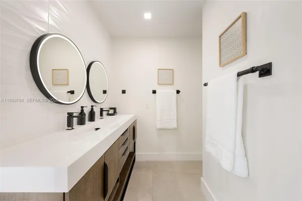 $1,300,000 | 17520 Southwest 89th Avenue, Palmetto Bay, FL 33157