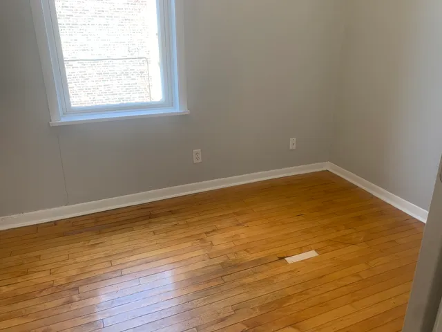 $1,650 | 1424 North Maplewood Avenue, Unit 2R, Chicago, IL 60622