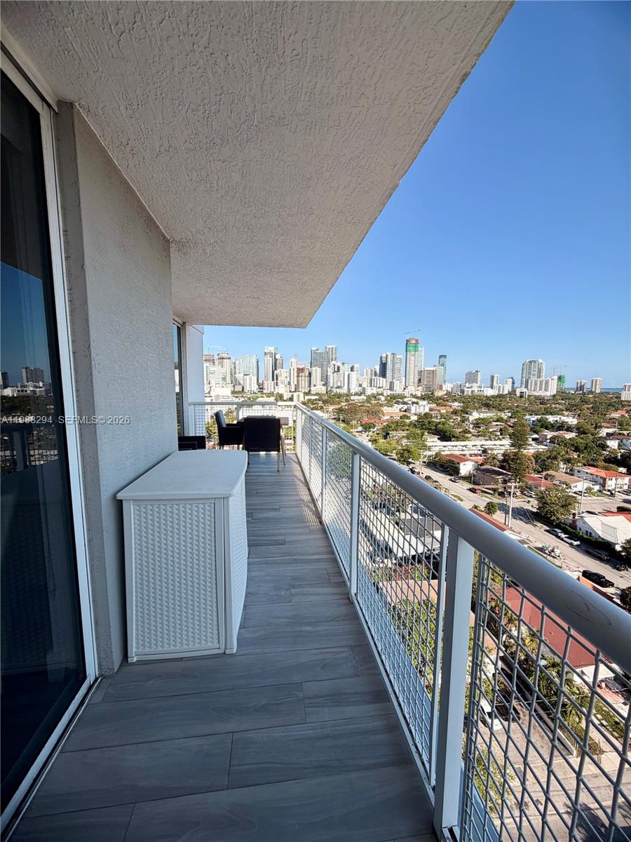 900 Southwest 8th Street, Unit 1509 Miami, FL 33130 - Photo 28 of 37 a view of balcony with city