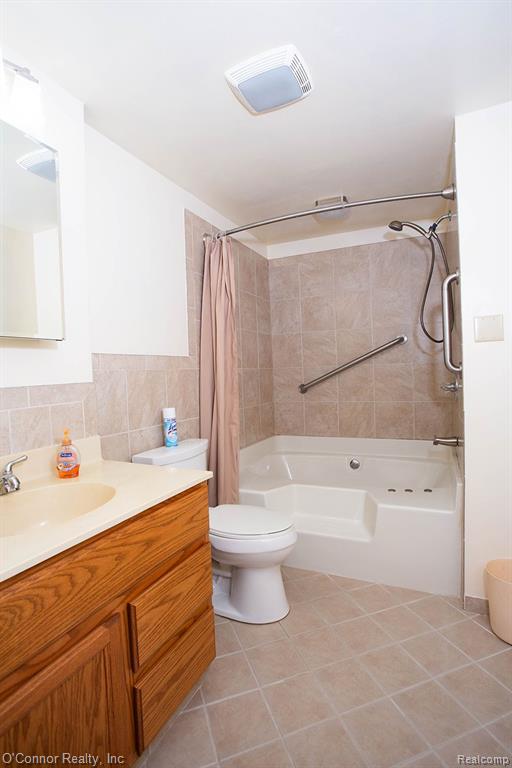 1905 Bauman Road Columbus, MI 48063 - Photo 12 of 32