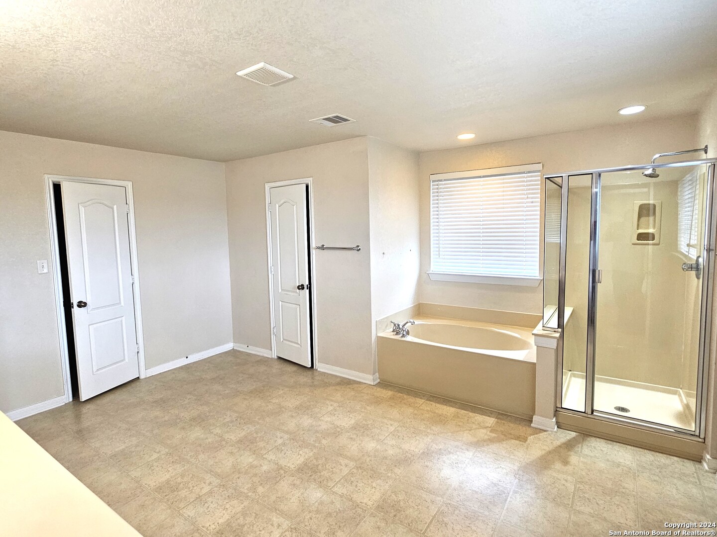 208 Springtree Cove Cibolo, TX 78108 - Photo 21 of 36