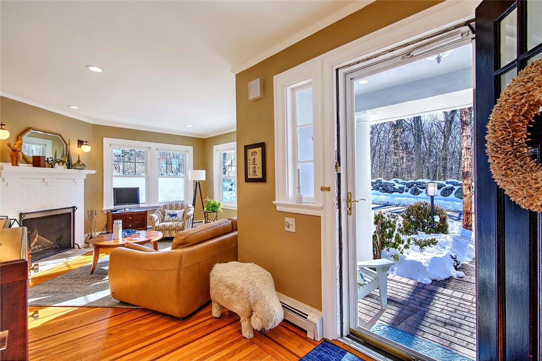 6 Alfred Stone Road Providence, RI 02906 - Photo 4 of 45