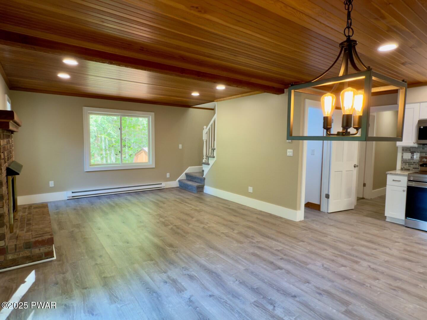 17 Applegate Road Lake Ariel, PA 18436 - Photo 3 of 69