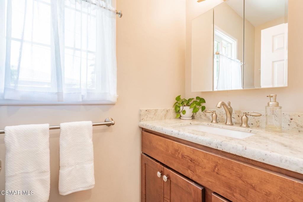 18721 Doty Avenue Torrance, CA 90504 - Photo 29 of 63