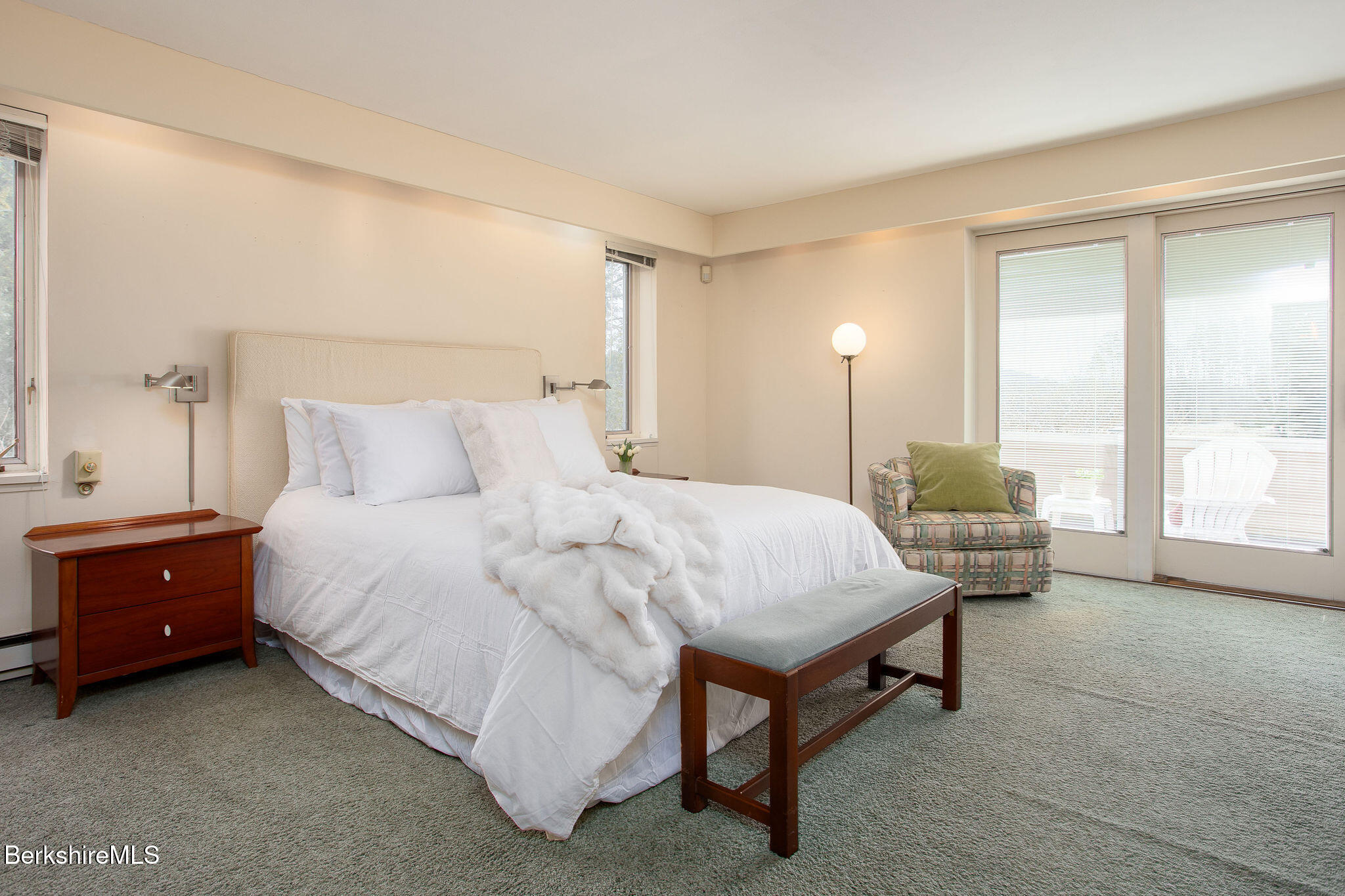 103 Gravesleigh Terrace Pittsfield, MA 01201 - Photo 20 of 46 a spacious bedroom with a bed and a window