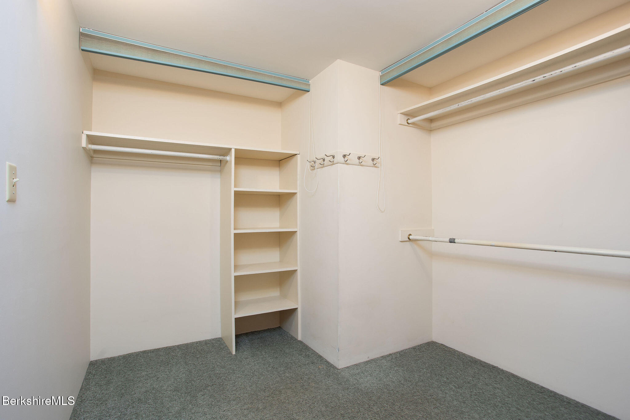 103 Gravesleigh Terrace Pittsfield, MA 01201 - Photo 26 of 46 a view of an empty walk in closet