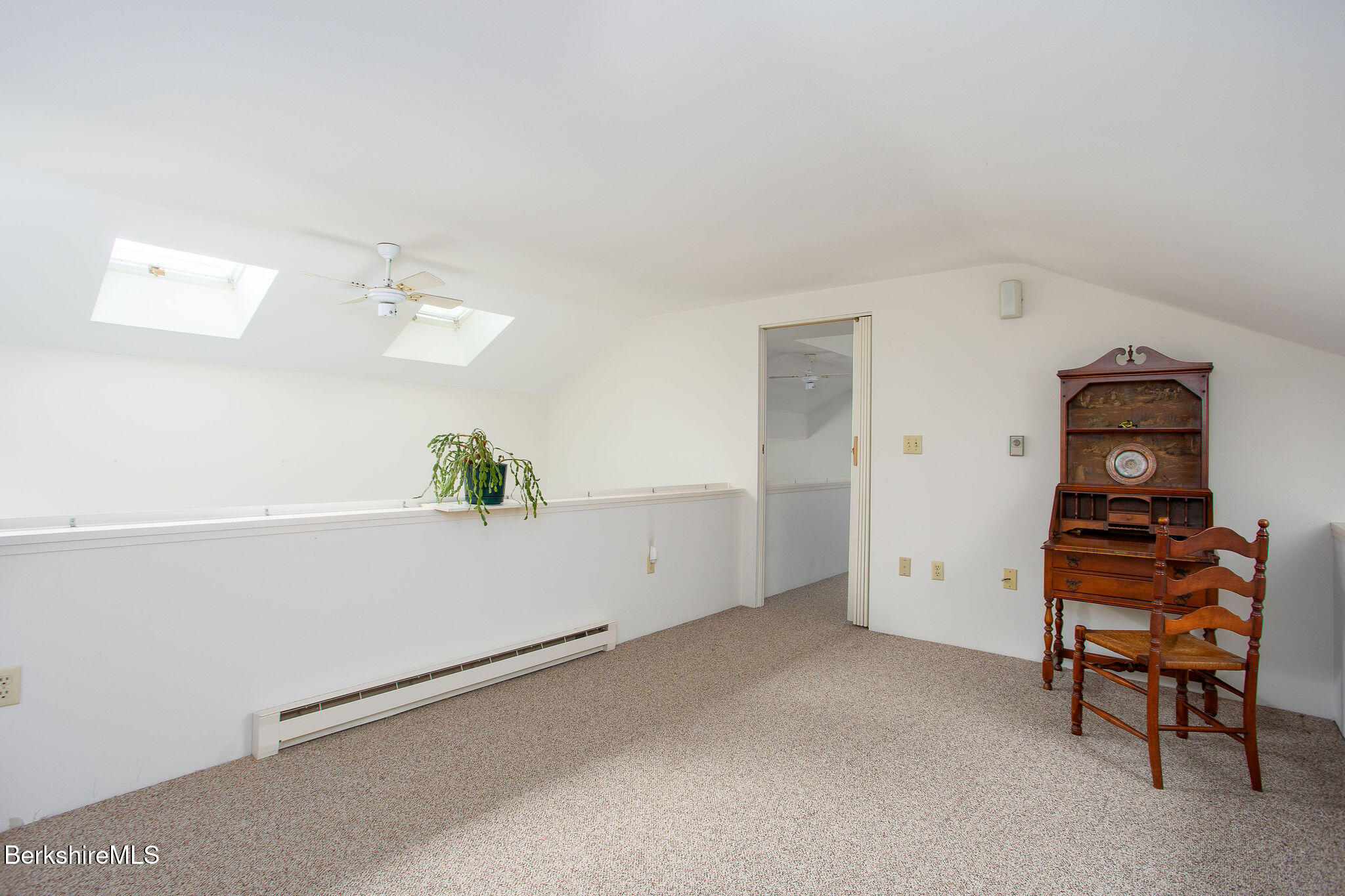 103 Gravesleigh Terrace Pittsfield, MA 01201 - Photo 36 of 46