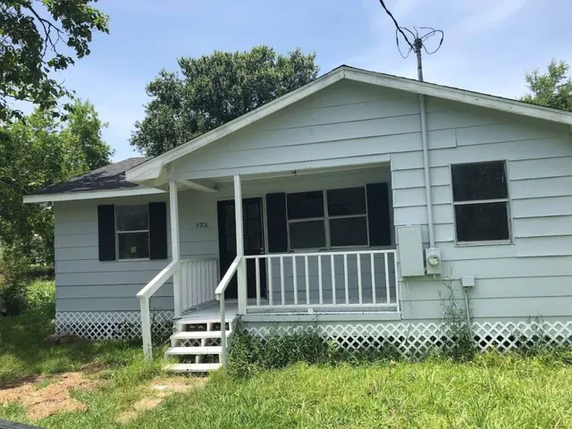 $111,549 | 3918 North Sycamore Street, Bedias, TX 77831
