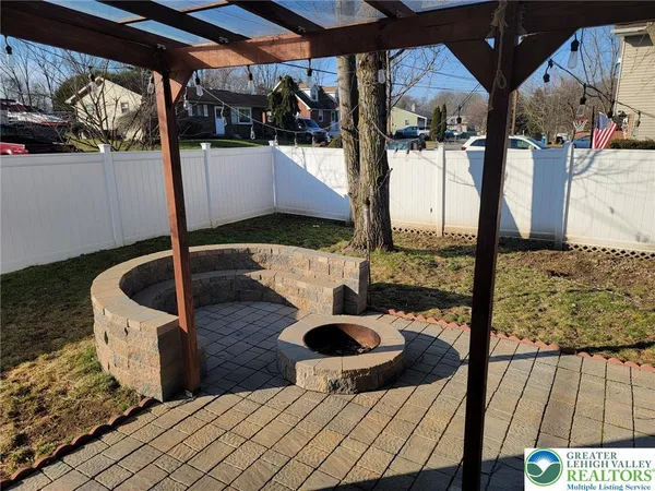 $3,150 | 1540 Ravena Street, Bethlehem, PA 18015