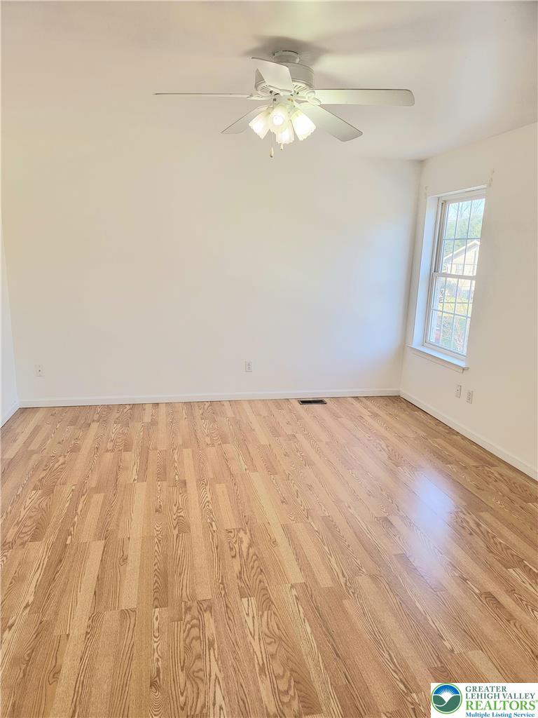 1540 Ravena Street Bethlehem, PA 18015 - Photo 4 of 19