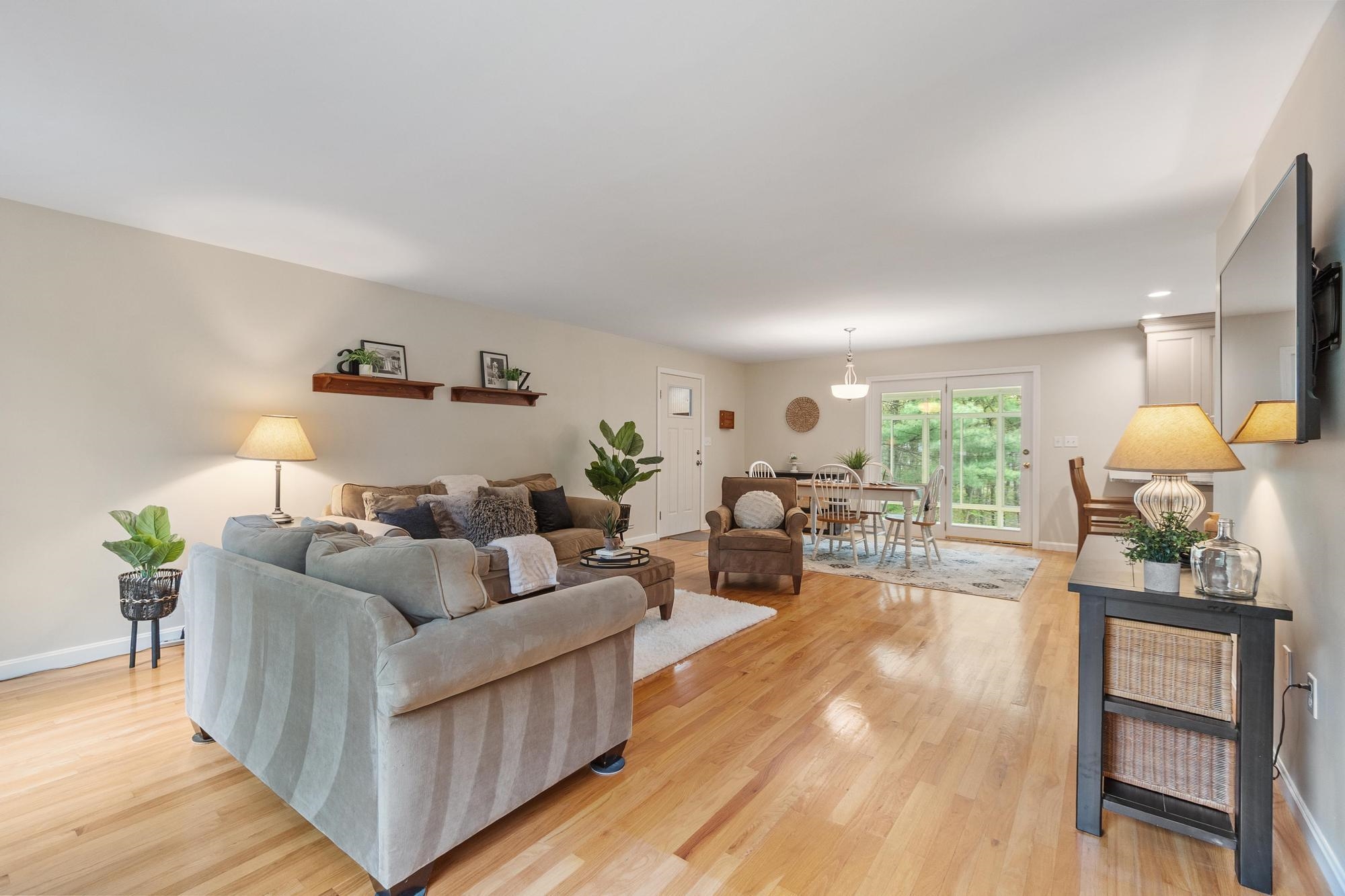 12 Aladdin Road Windham, NH 03087 - Photo 12 of 58