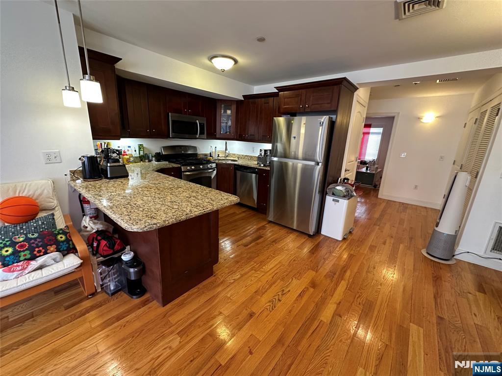 124 68th Street, Unit 205 Guttenberg, NJ 07093 - Photo 11 of 20