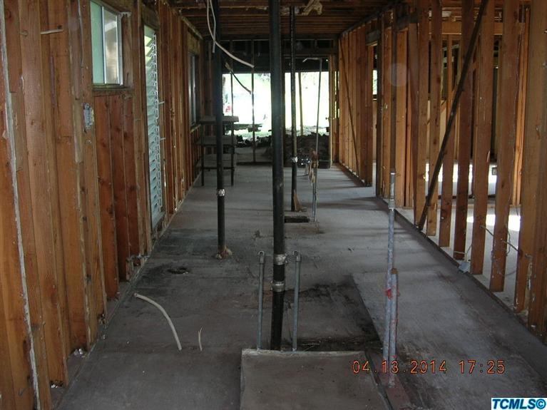 45485 Oak Grove Drive Three Rivers, CA 93271 - Photo 21 of 27 What was the entry closet, water heater,