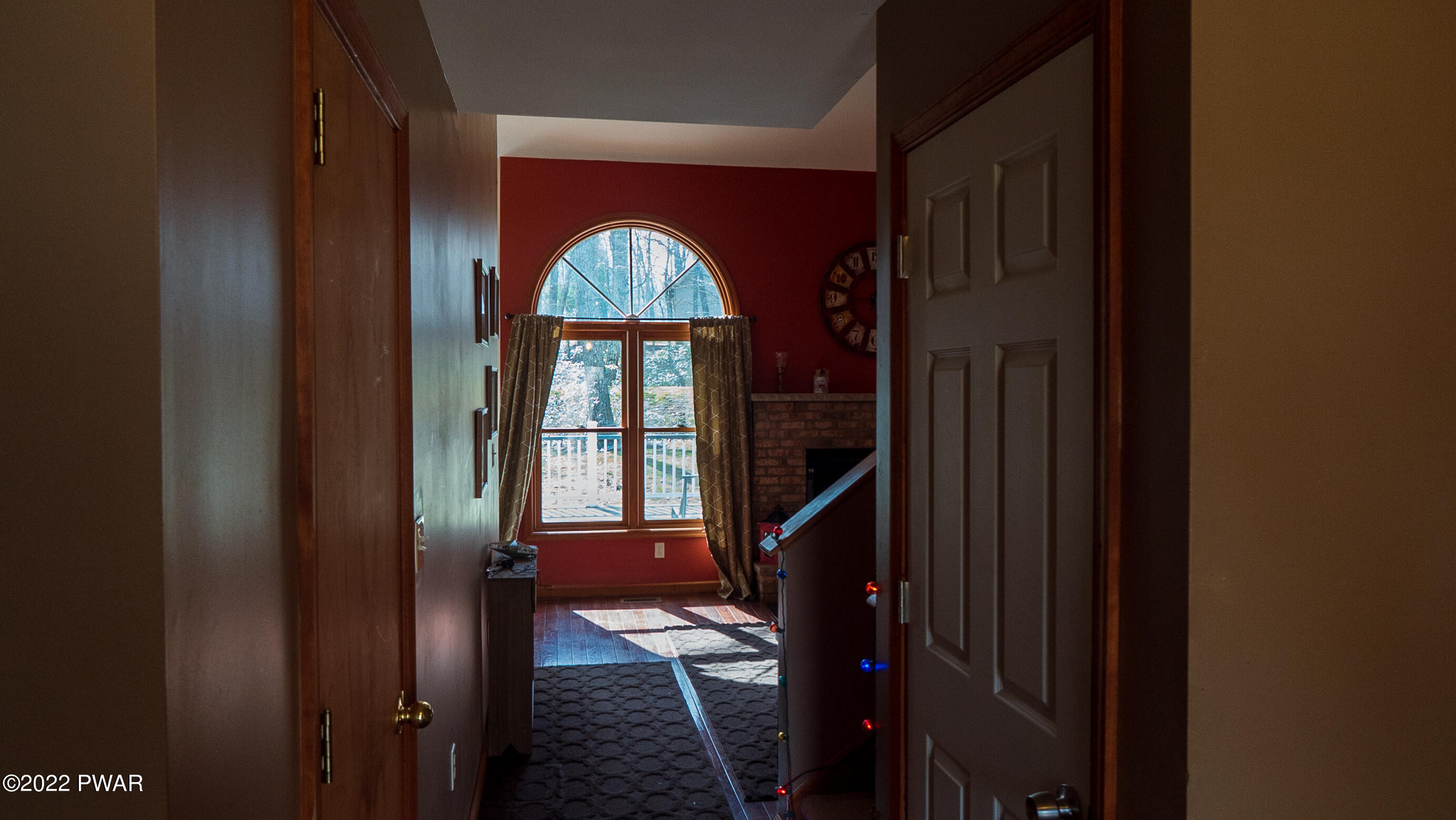 408 Maple Ridge Drive Hawley, PA 18428 - Photo 5 of 38 Hallway