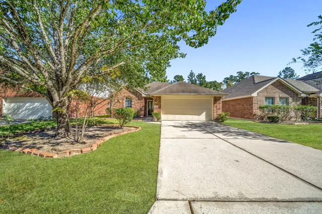 $359,000 | 158 South Star Ridge Circle, The Woodlands, TX 77382