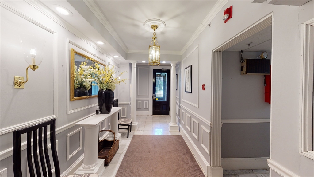 290 Beacon Street, Unit 2 Boston, MA 02116 - Photo 19 of 23