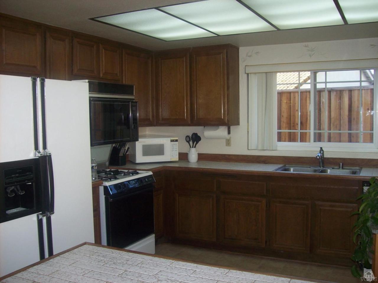 6279 Cory Street Simi Valley, CA 93063 - Photo 13 of 28 Additional Photo