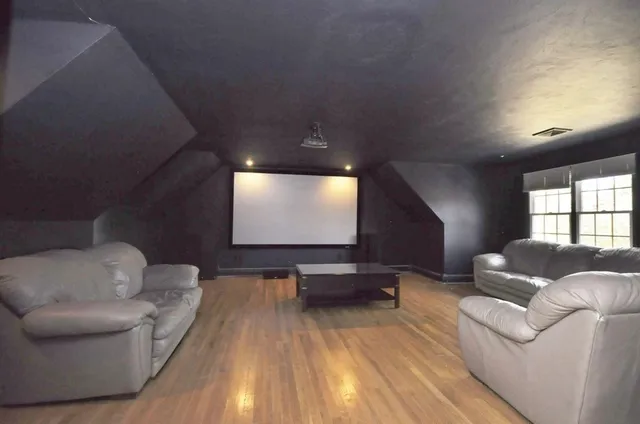 $4,000 | 8 Tiffany Road, Bourne, MA 02532