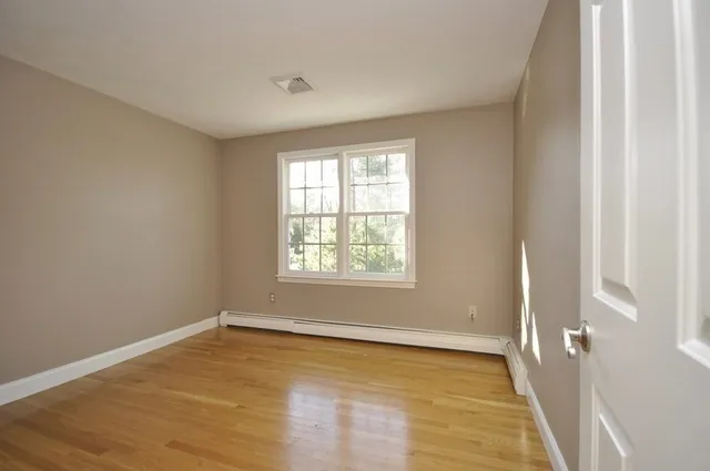 $4,000 | 8 Tiffany Road, Bourne, MA 02532